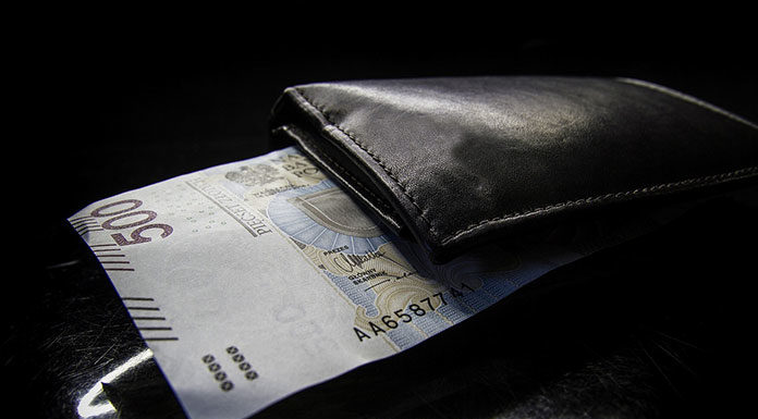 Kredyt gotówkowy dla obcokrajowca - jakie wnioski, dokumenty trzeba przygotować?
