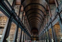 Co to jest college po polsku? Co to jest college po polsku?